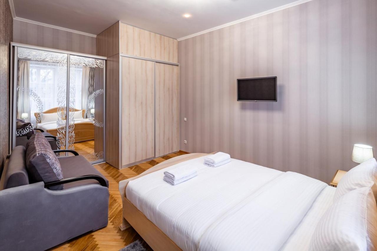 Alfa Apartments Svobody 31 Leopoli Esterno foto