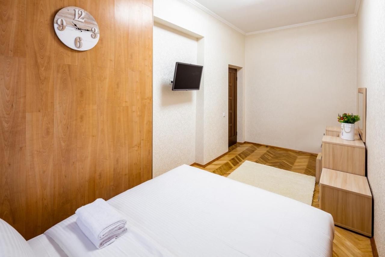 Alfa Apartments Svobody 31 Leopoli Esterno foto