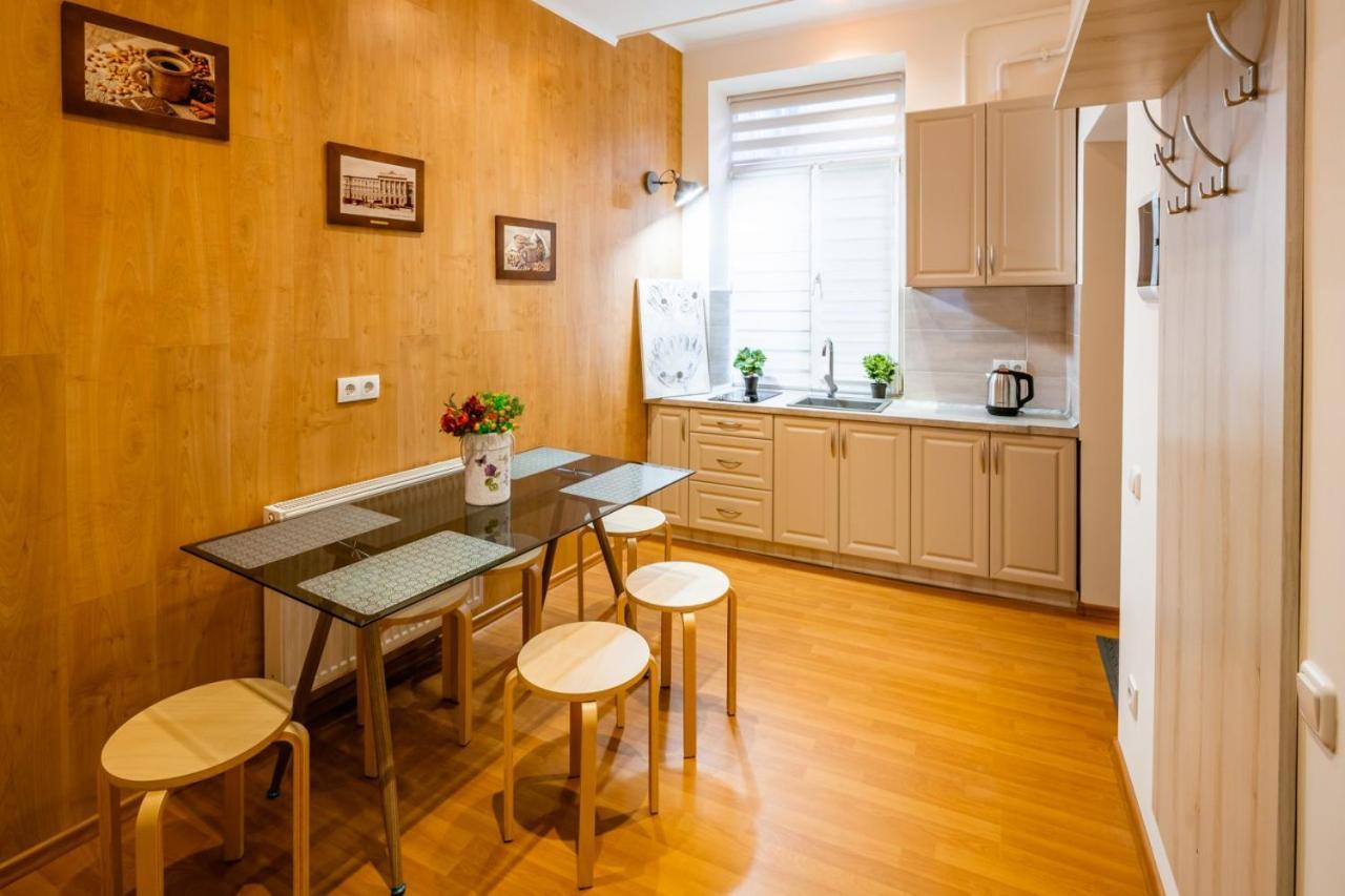 Alfa Apartments Svobody 31 Leopoli Esterno foto